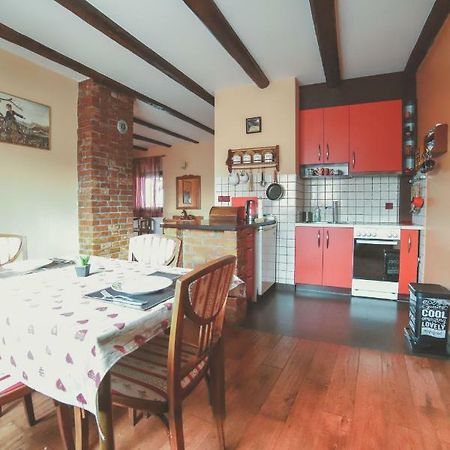 Studio Apartman Vukovic วาราชดีน ภายนอก รูปภาพ