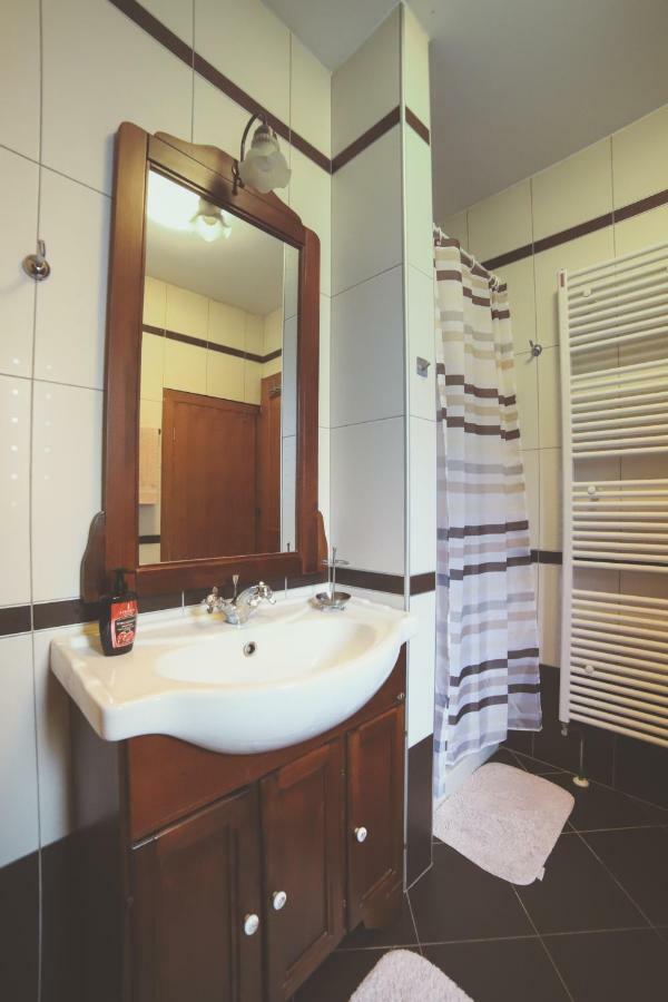 Studio Apartman Vukovic วาราชดีน ภายนอก รูปภาพ